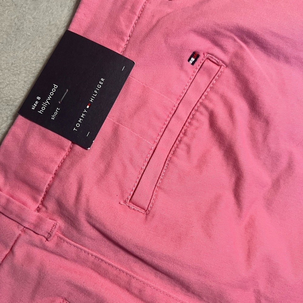 Hollywood short size 8